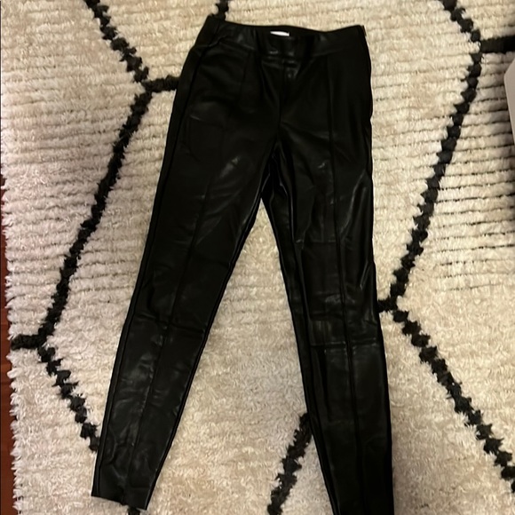 Faux Leather Skinny Pants - Picture 3 of 4